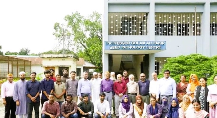 বাকৃবিতে স্নাতকোত্তর শিক্ষার্থীদের ১৫ দিনব্যাপী সিড টেকনোলজি প্রশিক্ষণের সমাপনী
